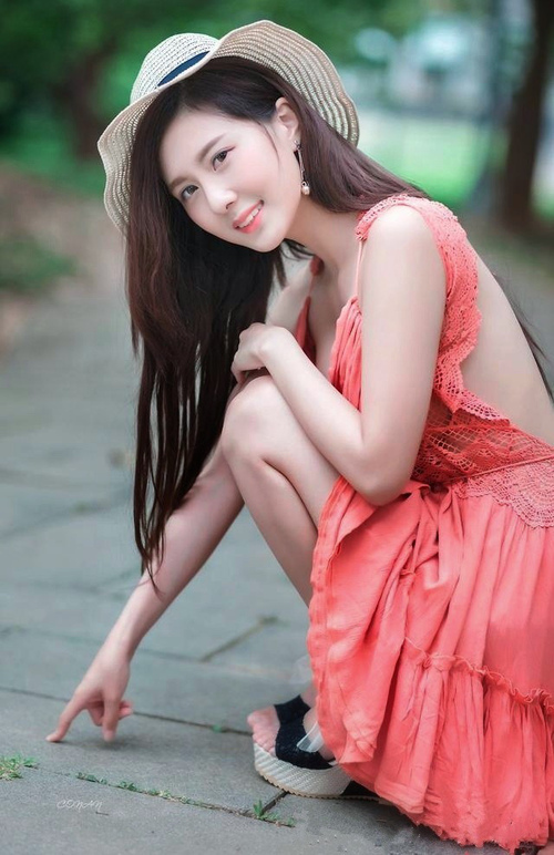 曼联在关键比赛中逆转取胜,追赶榜首竞争激烈