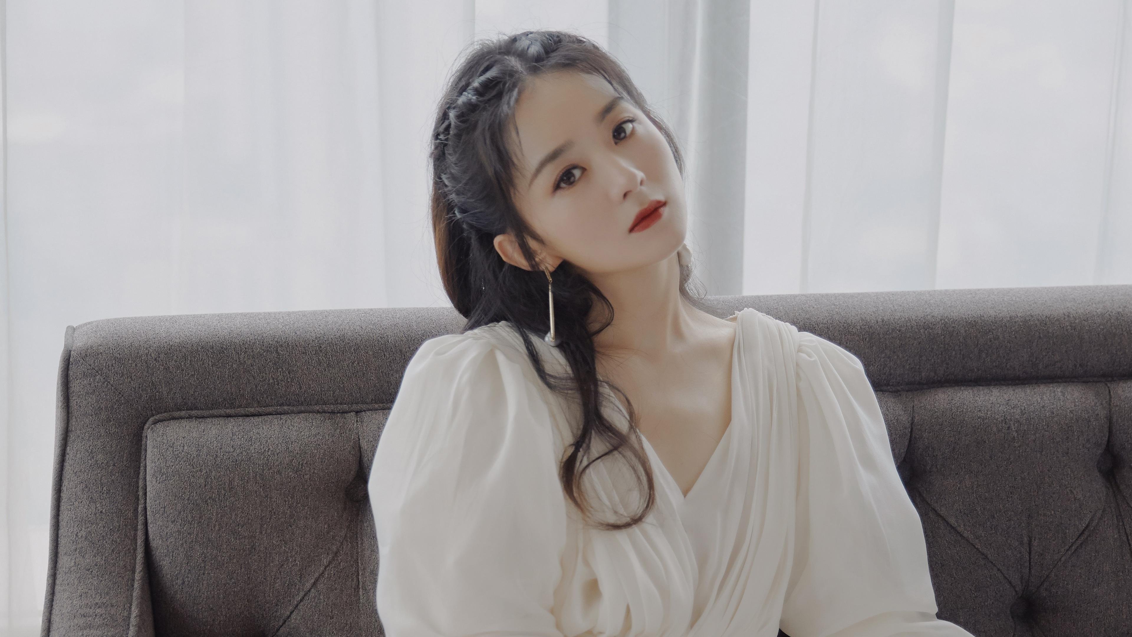 特斯·冯·迪克:在关键比赛中展现非凡的领导力,带领南非队取得胜利